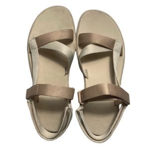 EVERLANE | The ReNew‎ Sport Sandal